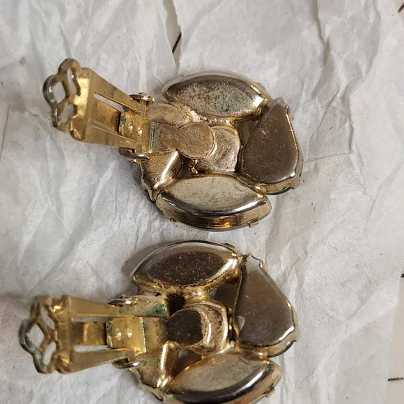 Rare 60's Schreiner Opaline Glass Clip-On Earrings Rhinestone Middle Stone 🔥 - Picture 5 of 6